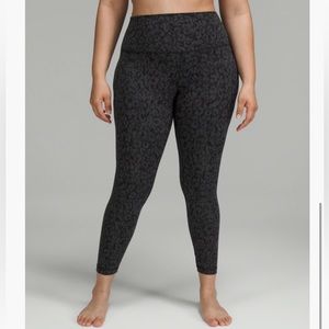 Lululemon Align High Rise 25” pant